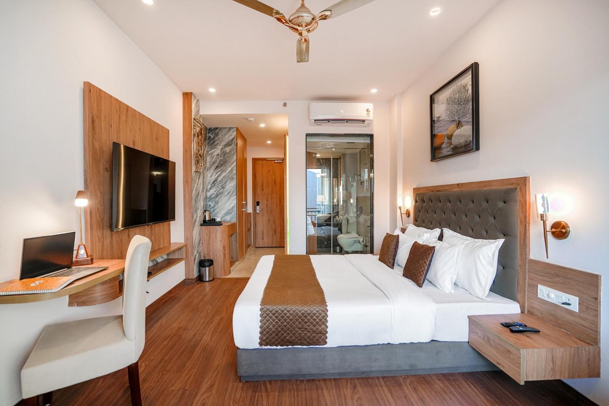 The Sanawar Heights I Kasauli I New Property Kültér fotó